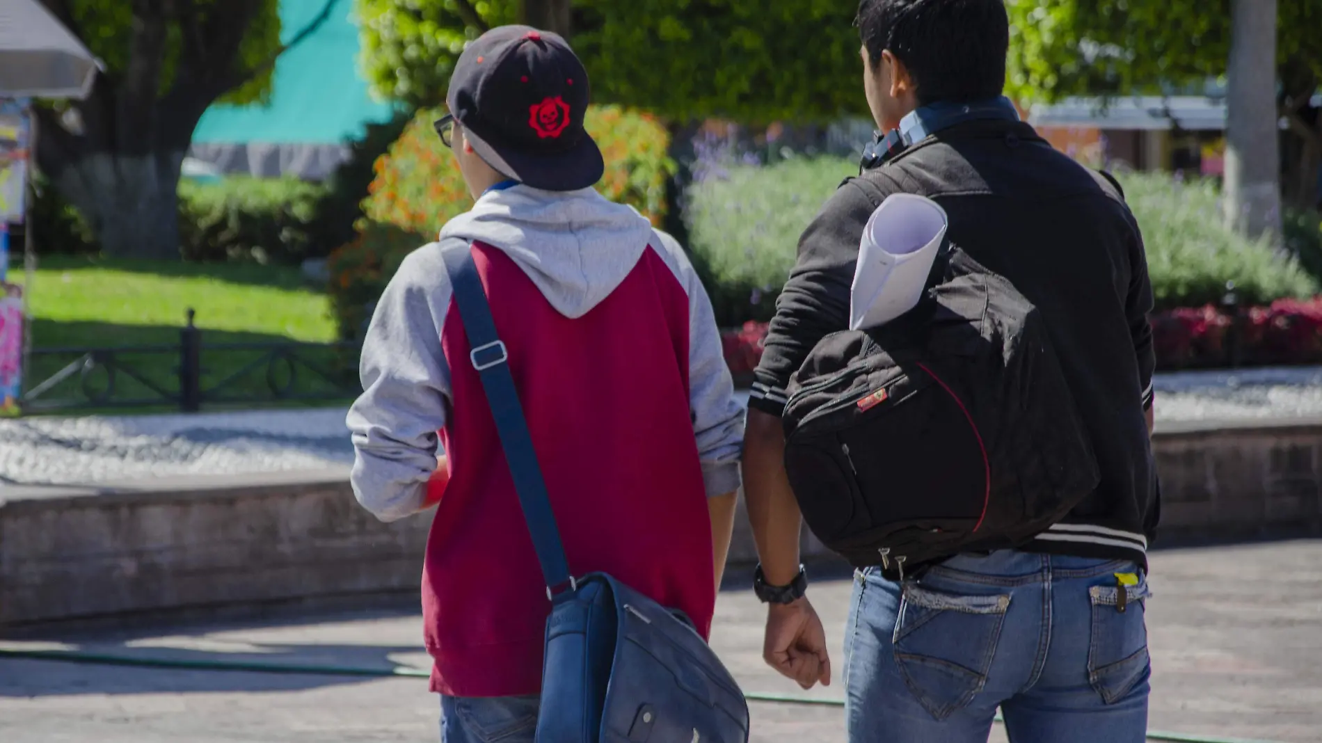 Los jóvenes tienen fácil acceso a la marihuana, debido al bajo costo con el que se comercializa. Foto César Ortiz